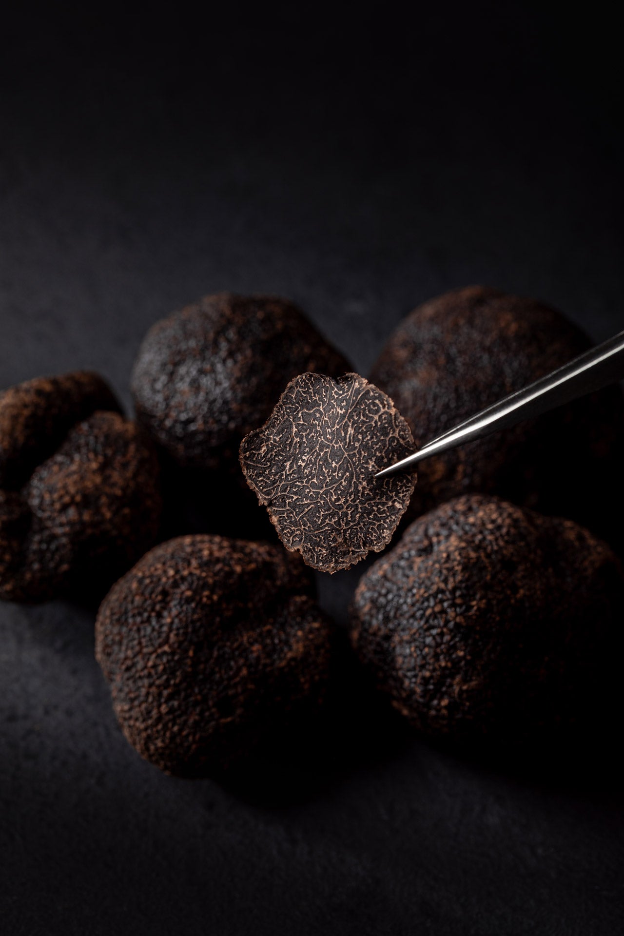 Perigord Black Winter Truffle (Tuber Melanosporum) | Fresh