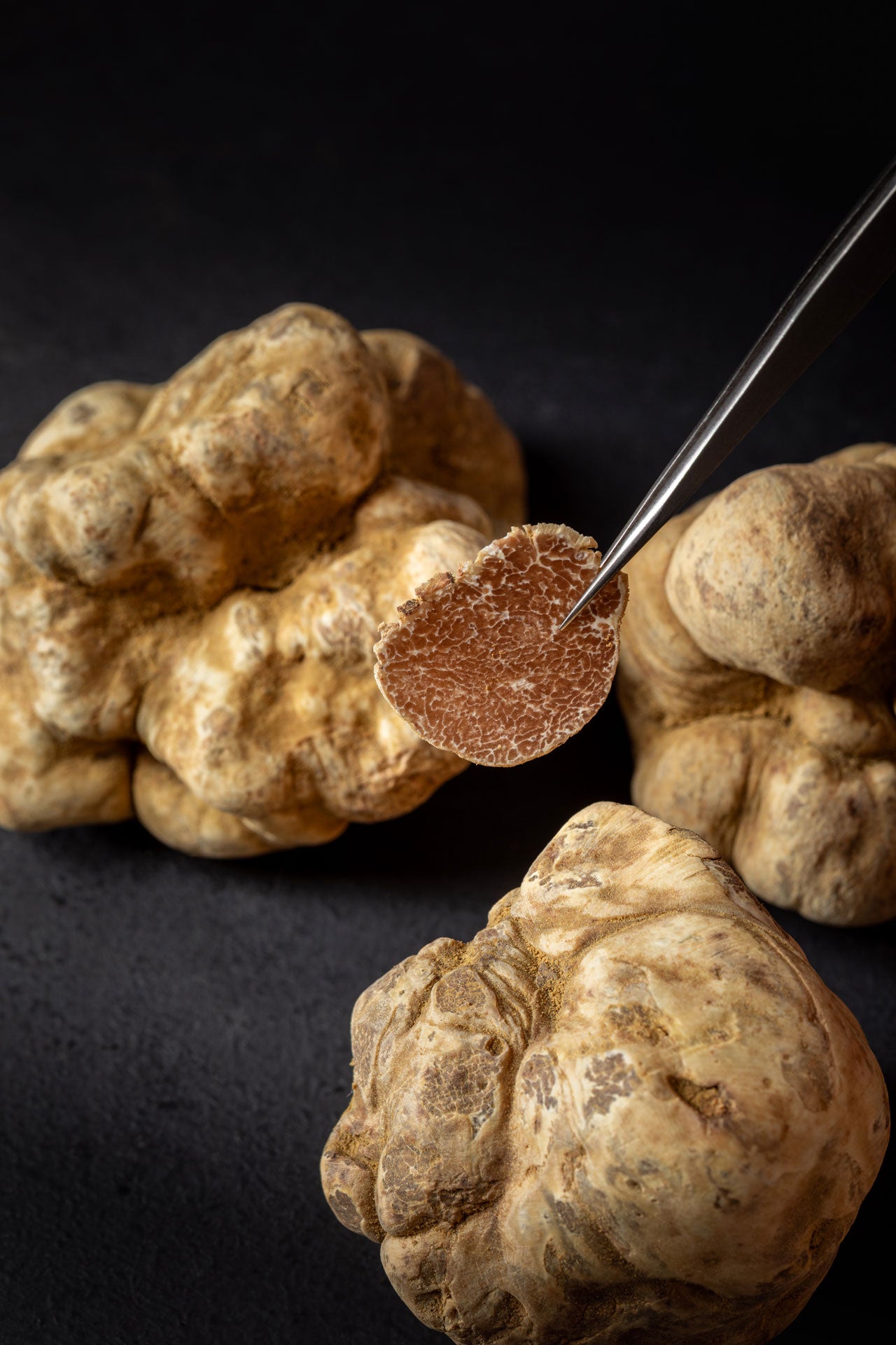 Alba White Truffle (Tuber Magnatum Pico)